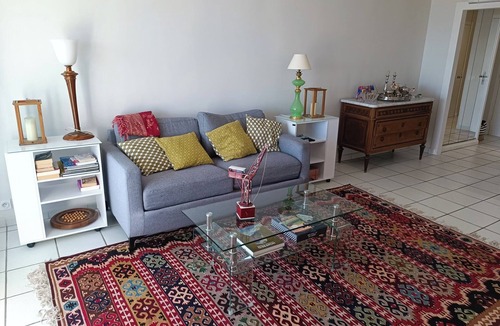 La Jetee Apartment | Apartment facing the sea