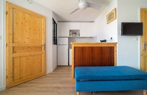 Le Couchant Apartment | Apartment F2 terrace "Port Athena" 150 m from the beach
