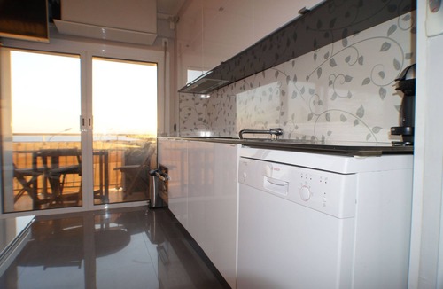 Cap de Salou Apartment | Apartment facing the sea with pool and 2 bedrooms
