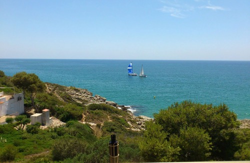 Cap de Salou Apartment | Apartment facing the sea with pool and 2 bedrooms