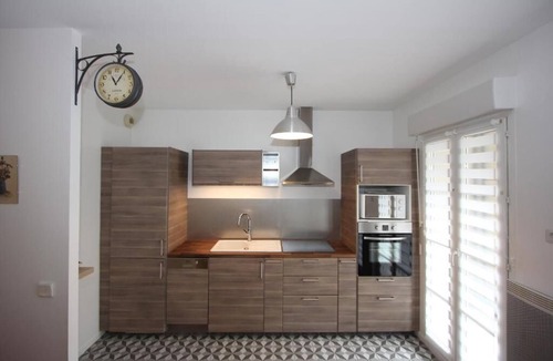 Serris Apartment | Apartment facing Vallée Village - very close to Disneyland