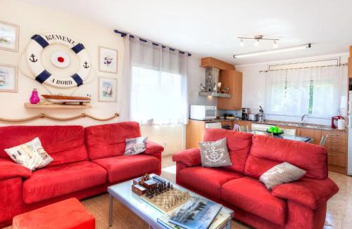 Llanca Apartment | Apartment Fane De Baix I by Interhome