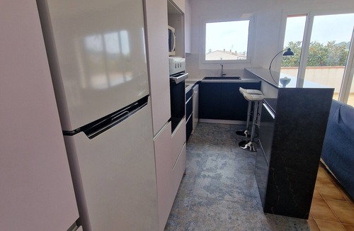 S'Agaro Apartment | Apartment 'Fantástico S´agaró' with Shared Pool, Private Terrace and Shared Garden