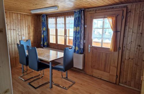 Zweisimmen Apartment | Apartment Ferienwohnung mit Bergpanorama by Interhome