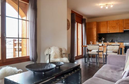 Saint-Pierre-de-Clages Apartment | Apartment Ferme de Sandra F2 by Interhome