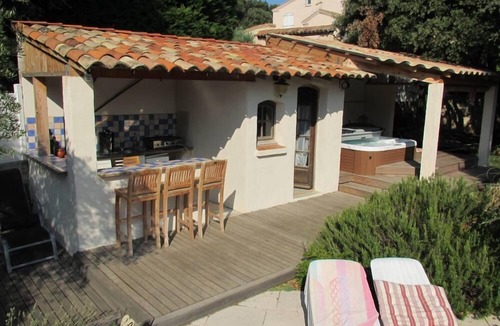 Cournonsec Apartment | Apartment/flat - Cournonsec