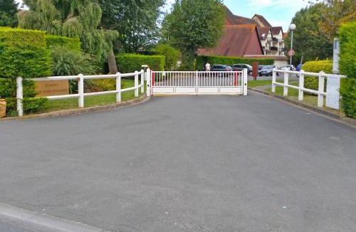 Cabourg Apartment | Apartment Fleur Marine-27 by Interhome