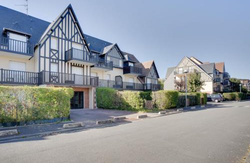 Cabourg Apartment | Apartment Fleur Marine-31 by Interhome