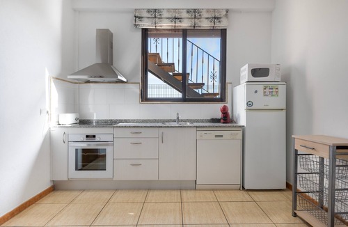 Horta de Sant Joan Apartment | Apartment 'Font Major' with Mountain View, Private Pool and Wi-Fi