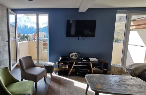 Les Deux Alpes Apartment | APARTMENT FOR 10 PEOPLE 4 BEDROOMS 4 BATHROOMS AT THE FOOT OF THE SLOPES WITH BALCONIES