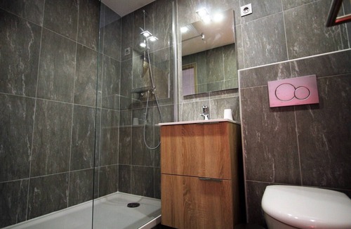 Les Deux Alpes Apartment | APARTMENT FOR 10 PEOPLE 4 BEDROOMS 4 BATHROOMS AT THE FOOT OF THE SLOPES WITH BALCONIES