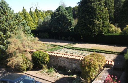 Scille Apartment | Apartment for 2-4 people in a Beautiful Garden Setting