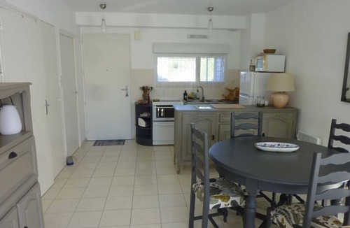 Damgan Apartment | Apartment for 4 people, 2 steps from the beach and shops.