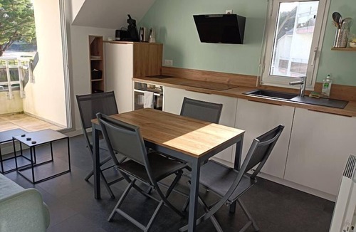 Kervoyal Apartment | Apartment for 4 people, facing Kervoyal Bay