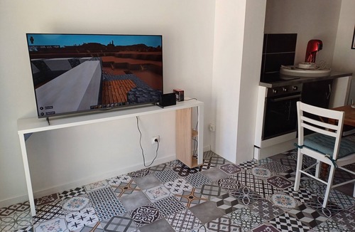 Armissan House | Apartment for 4 people 6km from the sea 6km from Narbonne near the pine forest