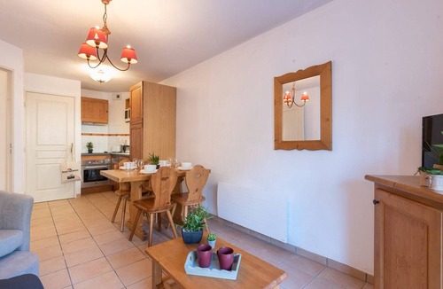 Vielle-Aure Apartment | Apartment for 4, terrace, near slopes - Vielle Aure