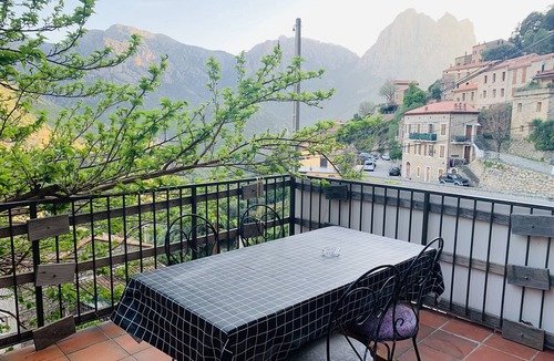 Ota House | Apartment for 5pers in ota