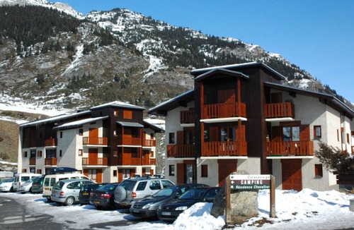 Lanslevillard Apartment | Apartment for 6 in Val Cenis Lanslevillard, includes parking