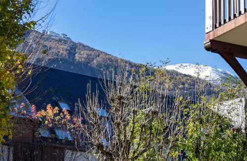 Vignec Apartment | Apartment for 6 in Vielle-Aure - Near cable car, private parking