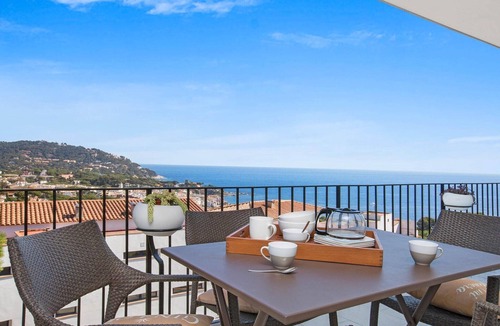 Calella de Palafrugell Apartment | Apartment for 6 people in Spain