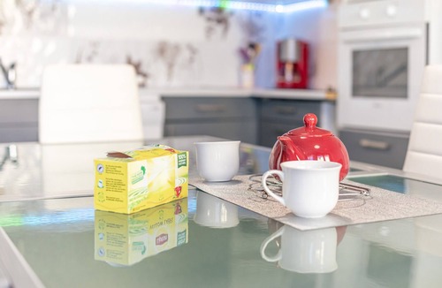 Sorede Apartment | Apartment for 6 people with shared terrace, AC and Wi-Fi