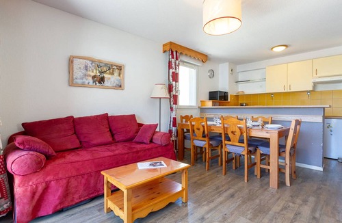 Germ Apartment | Apartment for 8, mountain views, near slopes
