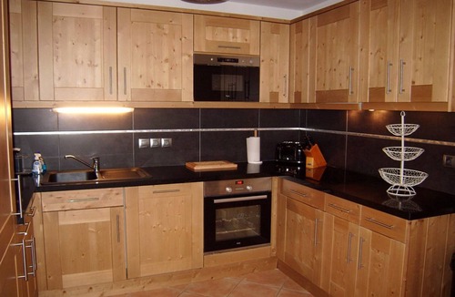 Cohennoz Apartment | Apartment for 8, pool, wifi, 4 bdr, parking