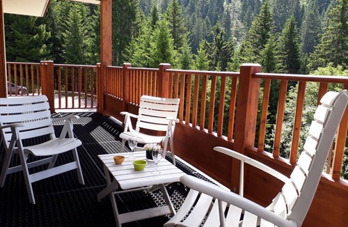 Cohennoz Apartment | Apartment for 8, pool, wifi, 4 bdr, parking