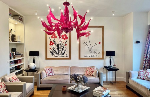Neuilly-sur-Seine Apartment | Apartment for rent in a spacious, relaxing setting