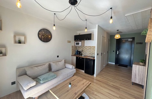 Equemauville Apartment | Apartment