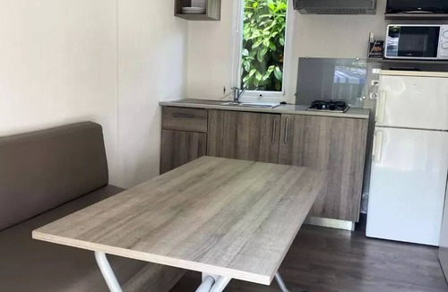 Angicourt House | Apartment