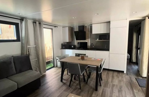 Savignac-les-Ormeaux House | Apartment