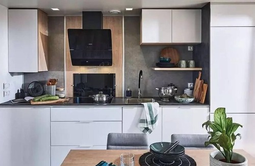 Savignac-les-Ormeaux House | Apartment