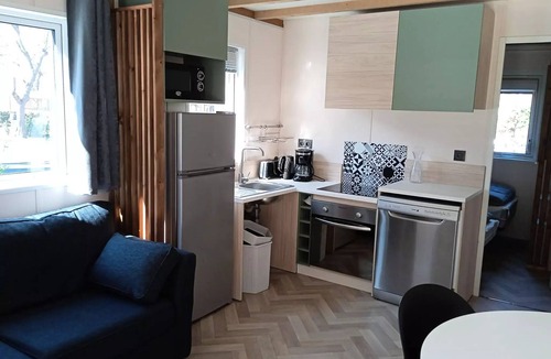 Savignac-les-Ormeaux Ski Chalet | Apartment