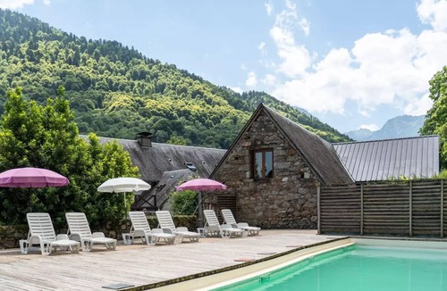 Bagneres-de-Bigorre Apartment | Apartment