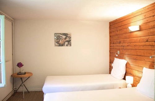 Bagneres-de-Bigorre Hotel | Apartment