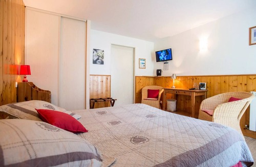 Bagneres-de-Bigorre Hotel | Apartment