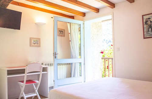 Bagneres-de-Bigorre Hotel | Apartment