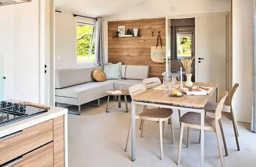 Vic-sur-Aisne House | Apartment