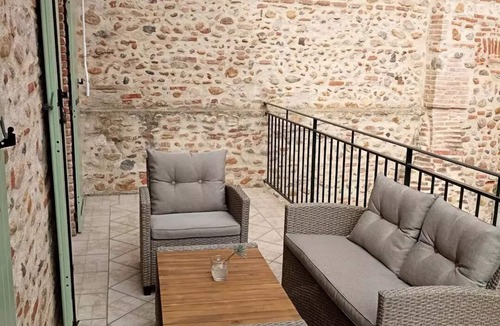 Le Chateau Villa | Apartment