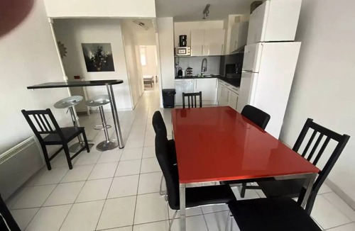 Le Port Apartment | Apartment