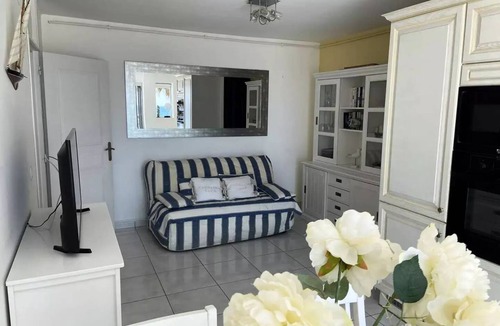 La Jetee Apartment | Apartment