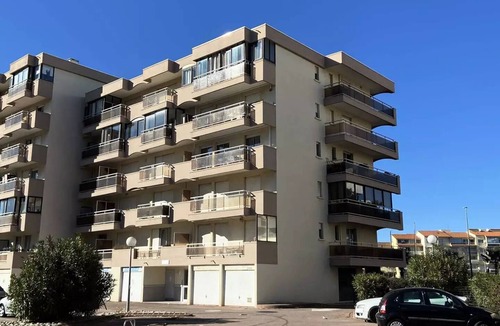 Le Port Apartment | Apartment