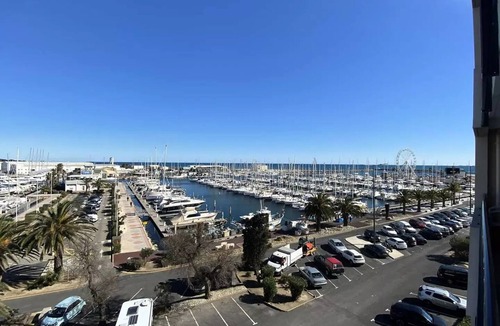 Le Port Apartment | Apartment