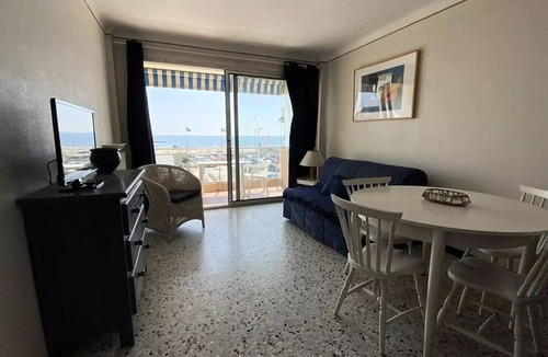 Le Port Apartment | Apartment