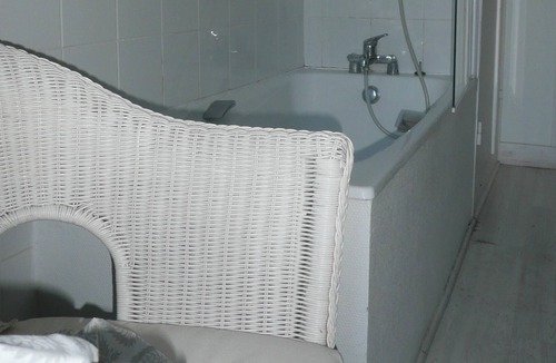 Castillon-la-Bataille Apartment | Apartment - Wine House