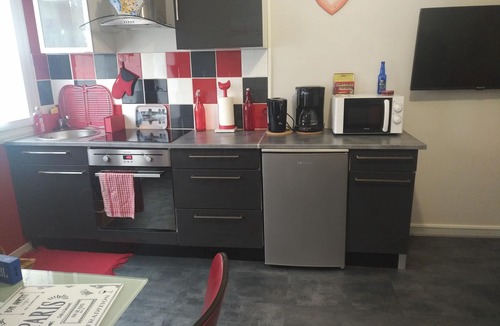 Charleville-Mezieres Apartment | Apartment in the Mézières district