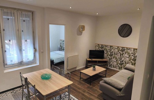 Charleville-Mezieres Apartment | Apartment with Parking in Charleville-Mézières