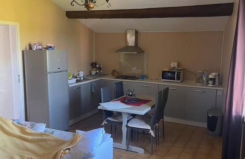 Courthezon Apartment | Apartment