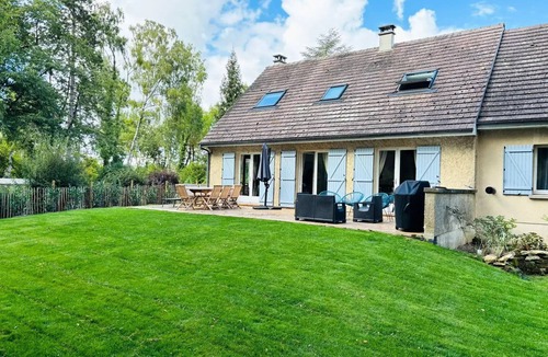 Saint-Maximin Villa | Apartment